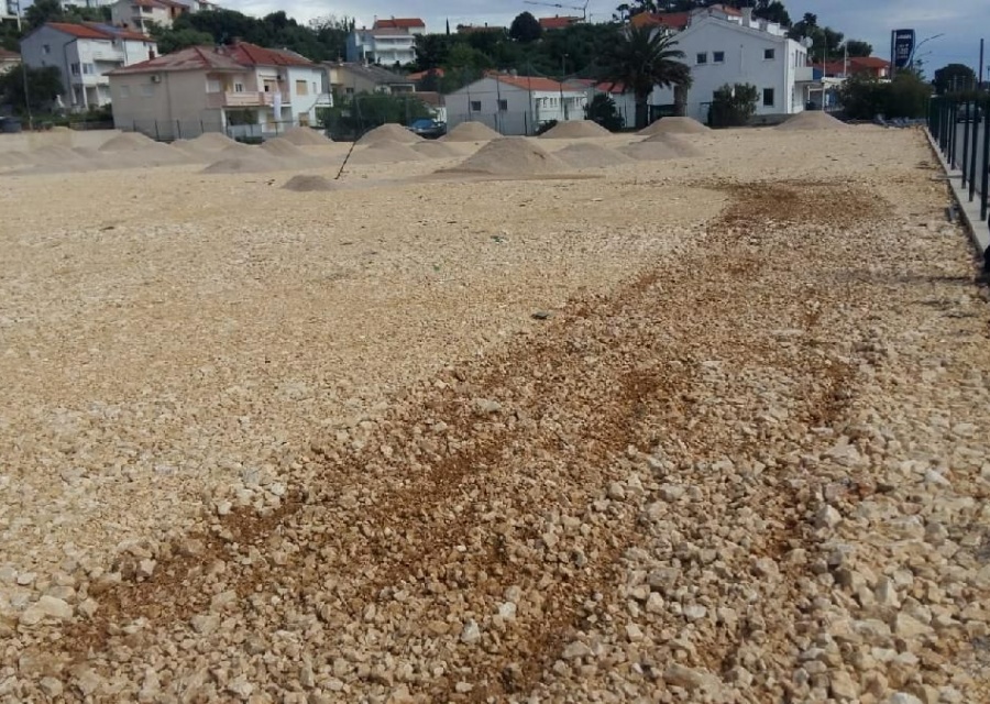Umjetni travnjak na nogometnom igralištu NK Rab
